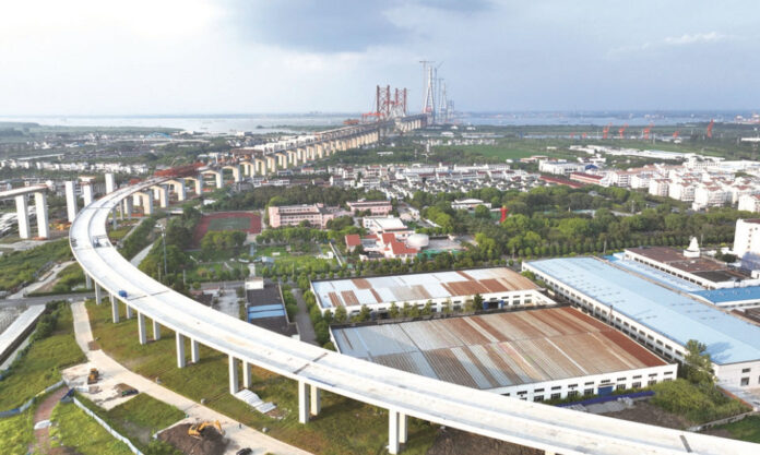 The Nanjinger - Last Concrete Poured for Changtai Yangtze River Bridge Southern Approach