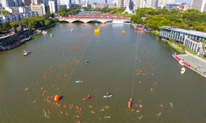 The Nanjinger - 749 Take Part in National Open Water Swimming Contest in Taizhou
