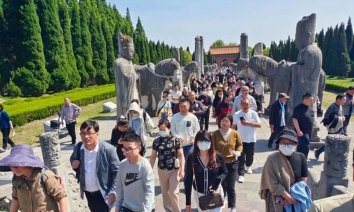 The Nanjinger - Up 225%! Tourism to World Crayfish Capital in Huai’an Booms during May Day