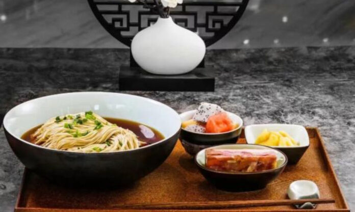 The Nanjinger - Party Secretary Writes Noodle Narrative to Promote Zhenjiang Specialty