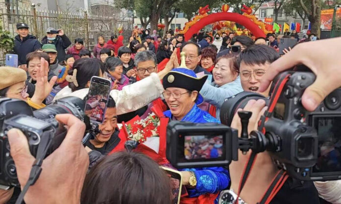 The Nanjinger - 65 Years Apart; Returning Home from Inner Mongolia to Wuxi