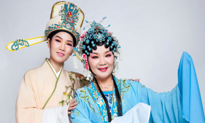 The Nanjinger - Chinese Opera Demystified (3) Costumes; A Visual Symphony of Tradition