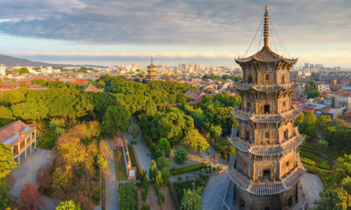 The Nanjinger - Quanzhou; Sea Routes, Stone Streets and an Unfinished Appetite for Trade
