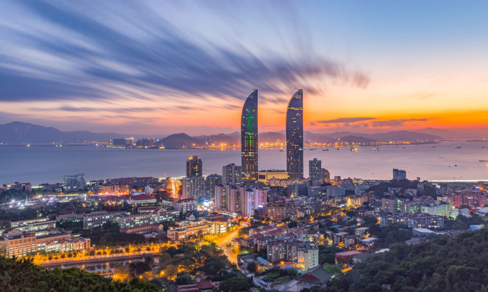 The Nanjinger - Xiamen; Ferry Rattles, Island Calm and Portside Confidence