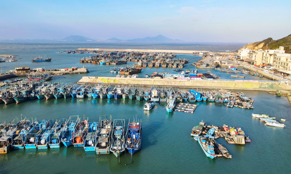 The Nanjinger - Zhangzhou; River Plain, Tulou Walls and a Strong Commercial Streak