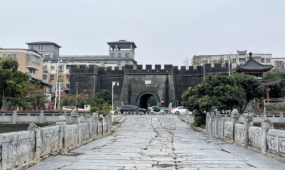 The Nanjinger - Zhumadian; Where the Horses Stopped for the Night