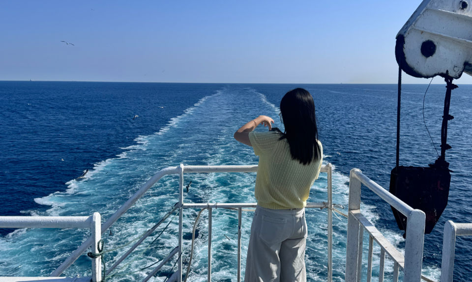 The Nanjinger - Cruising Yantai-Dalian; Sea Views and Seagull BBQ Included