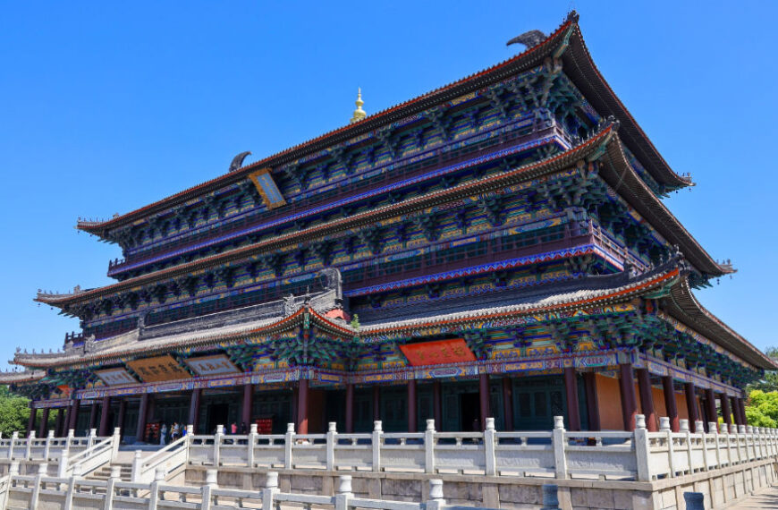 The Nanjinger - Liaoyang- White Pagoda, River Air, and Old Streets