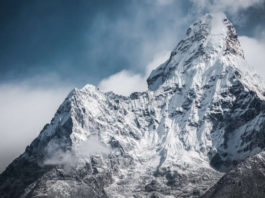 The Nanjinger - Everest First Climbed by China 60 Years Ago Today