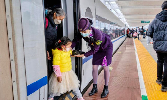 The Nanjinger - High Speed Trains and “Slow Travel” Explode Across YRD 4 Holiday