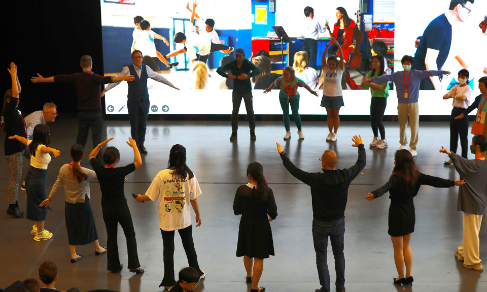 The Nanjinger - How to Dance Like the Best on Earth? Juilliard Shows BSN the Way