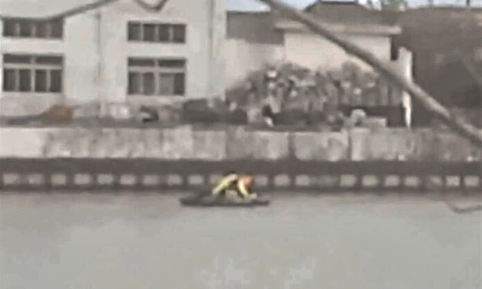 The Nanjinger - Nantong Tragedy as Man Dies Trying to Rescue Young Woman from Drowning