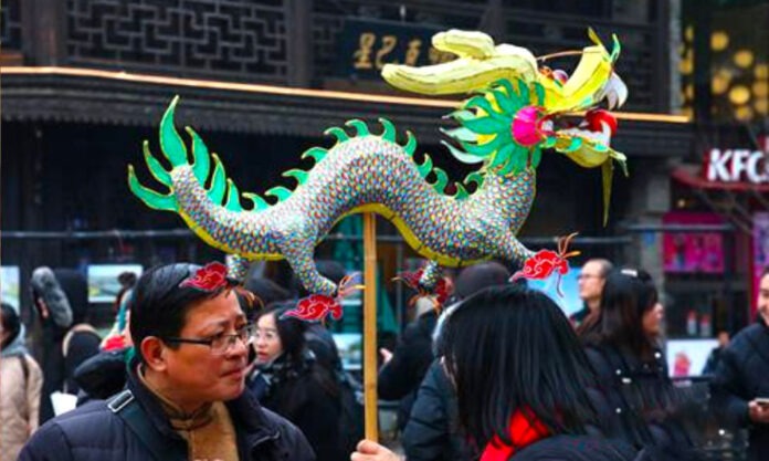 The Nanjinger - ¥38,000 is Asking Price for Hand Made Dragon Lantern in Nanjing