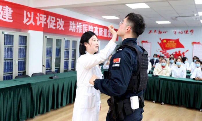 The Nanjinger - Self Defence for Women’s Day Taught to Nanjing Nurses by Pukou Police