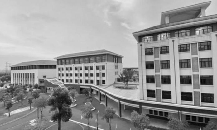The Nanjinger - Changzhou Students want to Change School Name; Principal makes it a Research Project