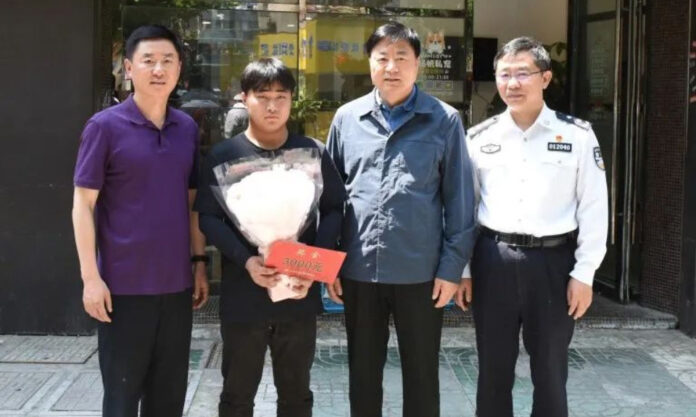 The Nanjinger - No Good Deed goes Unpunished; Accused by Family but Rewarded for Bravery