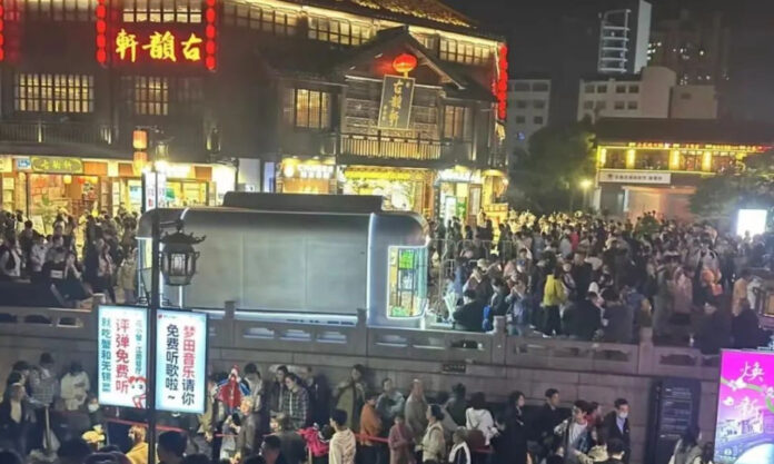The Nanjinger - Which Scenic Spot in Wuxi Received 380,000 Visitors on 1 May?