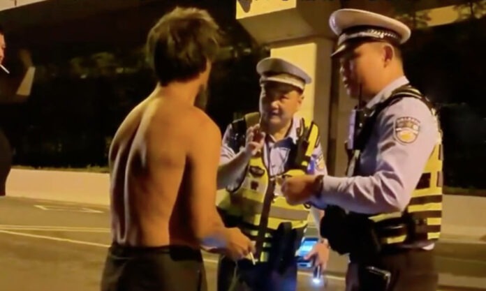 The Nanjinger - Don’t Use it to Buy Cigarettes”; Wuxi Cop’s Kindness Traces Lost Relative