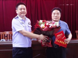 The Nanjinger - Man with 9 Steel Pins in Ankle Saves Woman from Suicide in Taizhou