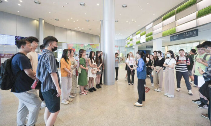 The Nanjinger - Student Delegation from Universities across Jiangsu Visit Macau