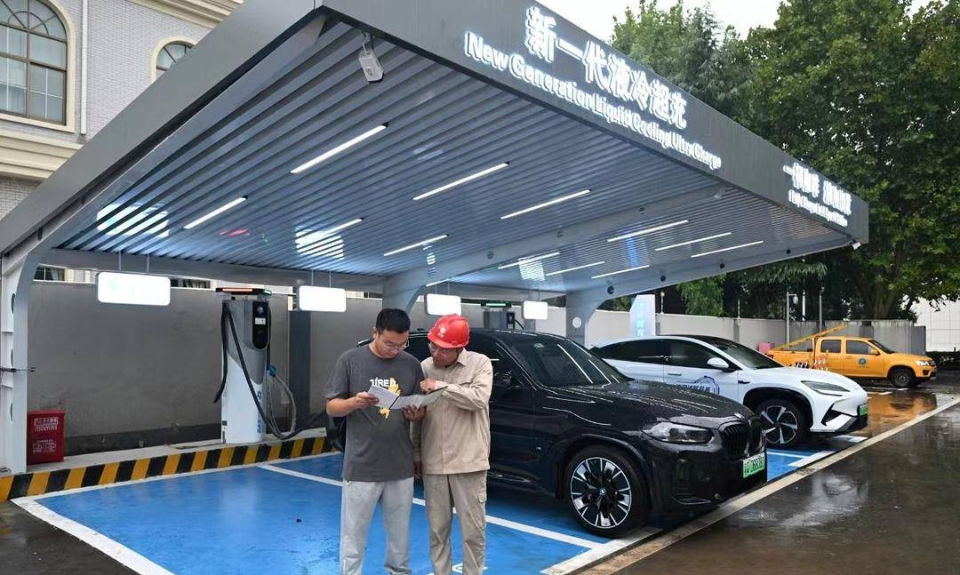 The Nanjinger - 200KM of Charge in 5 Minutes Entirely from Solar Power for NEVs in Suqian