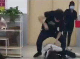 The Nanjinger - Boy Beats Girl to the Floor in Dispute over Seating at Jiangsu Normal University