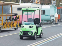 The Nanjinger - Driverless Intelligent Sightseeing Buggy Enters Operation by Nanjing Eye
