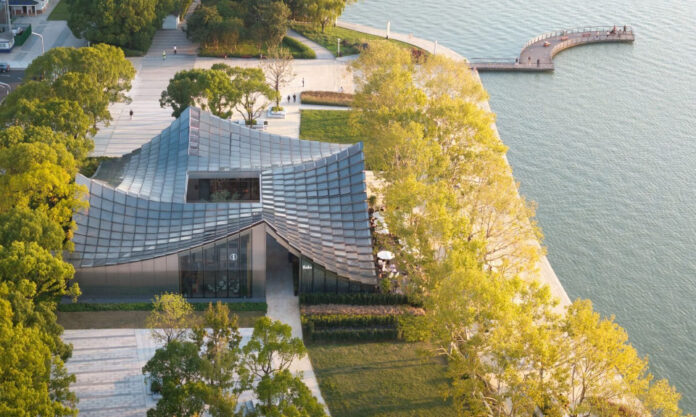 The Nanjinger - New Pavilion in Suzhou by Jinji Lake is a Design Masterpiece
