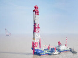 The Nanjinger - World’s Largest Floating Pile Driver Sets Sail from Nantong