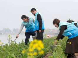 The Nanjinger - 47th China Tree Planting Day Marked in Huai’an by Volunteers Greening Grand Canal
