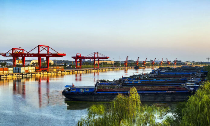 The Nanjinger - New Port in Xuzhou Improves Cargo Transportation Times by up to 3 Weeks