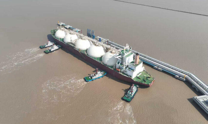 The Nanjinger - Yancheng’s “Green Energy Port” Ushers in 100th LNG Carrier