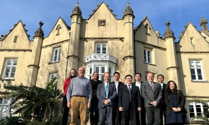 The Nanjinger - Shot in the Arm for UK-China Education Ties as Nanjing Inks Deal with Swansea