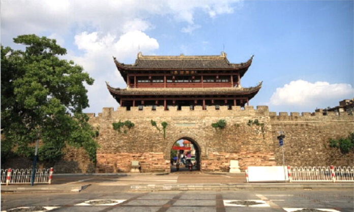 The Nanjinger - Quzhou; South Confucian Roots, Borderland Trade and a City on the Move