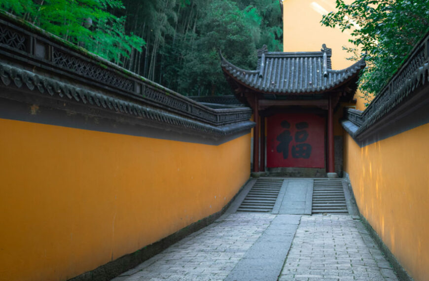 The Nanjinger - Shaoxing; Yellow Wine, Old Lanes and a City that Still Trades Hard