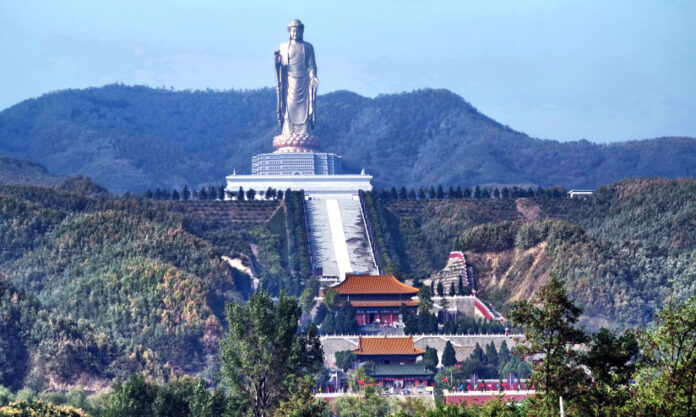 The Nanjinger - Pingdingshan; A Flat Mountain, a Working City, and a Few Things that Stayed