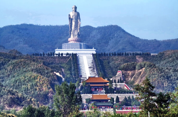 The Nanjinger - Pingdingshan; A Flat Mountain, a Working City, and a Few Things that Stayed