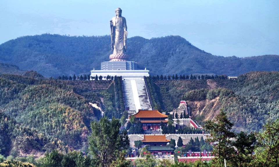 The Nanjinger - Pingdingshan; A Flat Mountain, a Working City, and a Few Things that Stayed