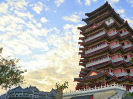 The Nanjinger - Huizhou; the City an Exiled Poet Paid to Fix with His Own Belt