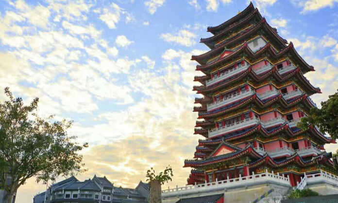 The Nanjinger - Huizhou; the City an Exiled Poet Paid to Fix with His Own Belt