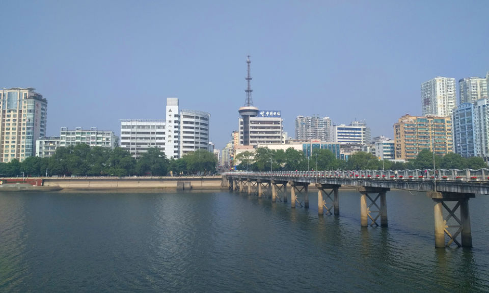 The Nanjinger - Shangrao; The City Whose Own Map Looks Like a Bowtie