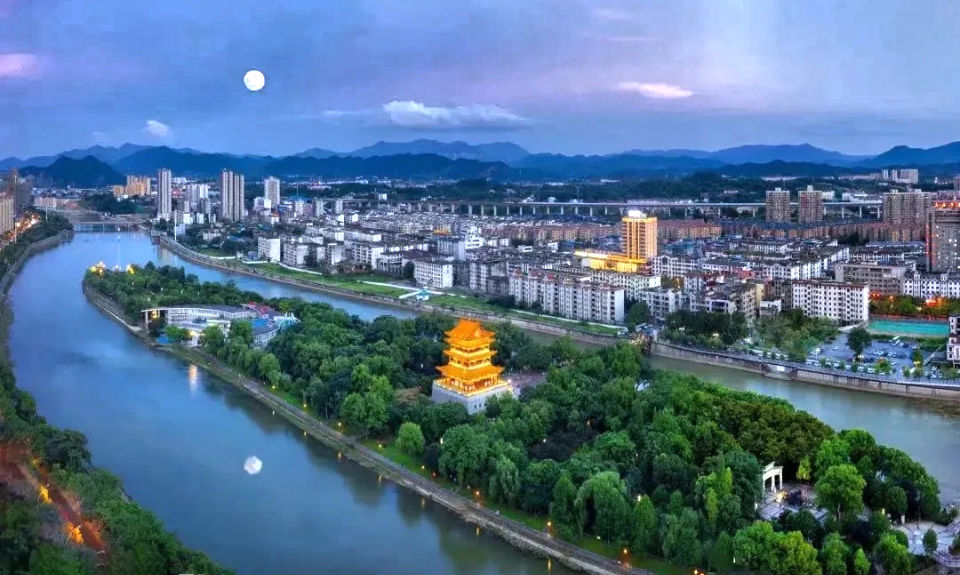 The Nanjinger - Yichun; The Zen Rule that Began with an Elderly Monk's Hunger Strike