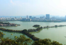 The Nanjinger - Zhaoqing; the City Where Europeans Arrived Dressed as Buddhist Monks