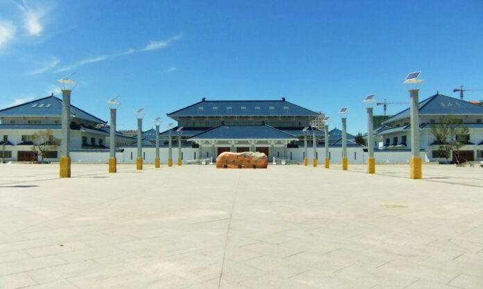The Nanjinger - Chifeng; Eight Prehistoric Cultures, 8,000-Year-Old Millet and a Jade Dragon