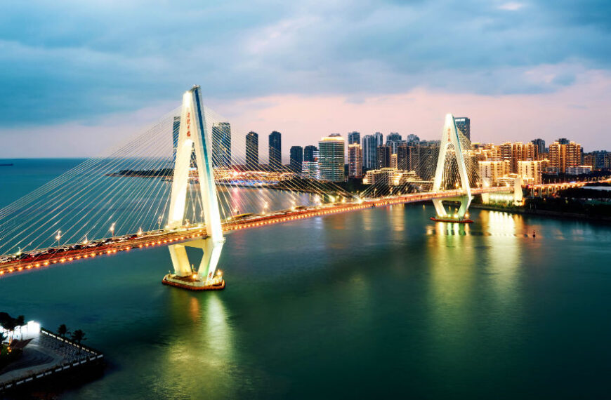 The Nanjinger - Haikou; the River-Mouth Capital that Shared a Province with Hanoi