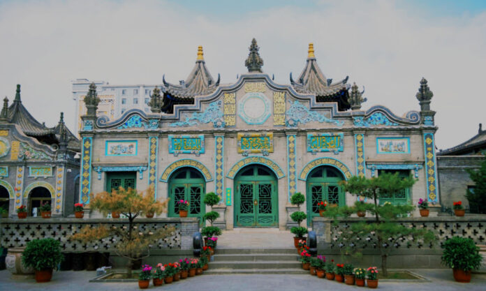 The Nanjinger - Hohhot; the Blue City of Two Scripts, Old Temples and China's Dairy Capital