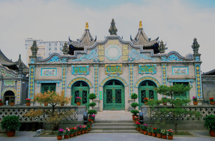 The Nanjinger - Hohhot; the Blue City of Two Scripts, Old Temples and China's Dairy Capital