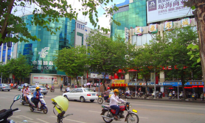 The Nanjinger - Qionghai; the Farm Town where Asia's Leaders Meet and Red Women Marched