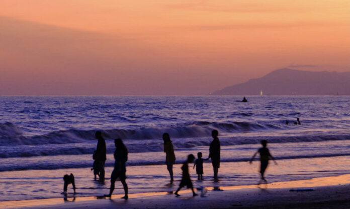 The Nanjinger - Sanya; the Beach where China Trains its Volleyball Team and Docks its Submarines